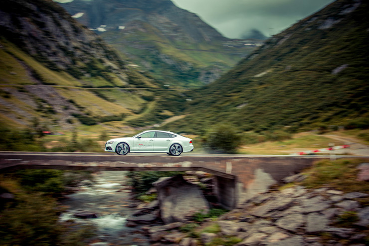 За перевалом перевал: альпийский тур Audi RS - Фото 23