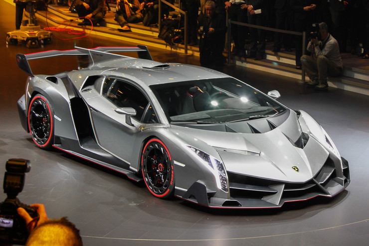 Lamborghini Veneno: «яду мне, яду!»