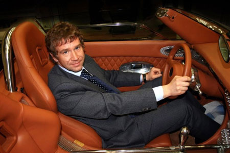 Владимир Антонов покупает Spyker и Saab 