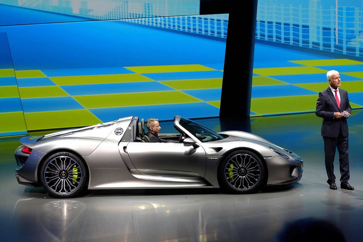 Porsche за 43 миллиона рублей. Мы знаем о ней все - Фото 2